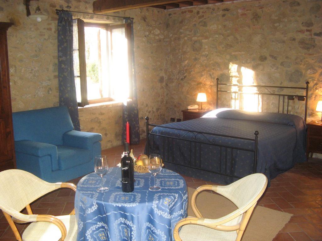 Agriturismo Il Mulino Delle Pile Chiusdino Zimmer foto
